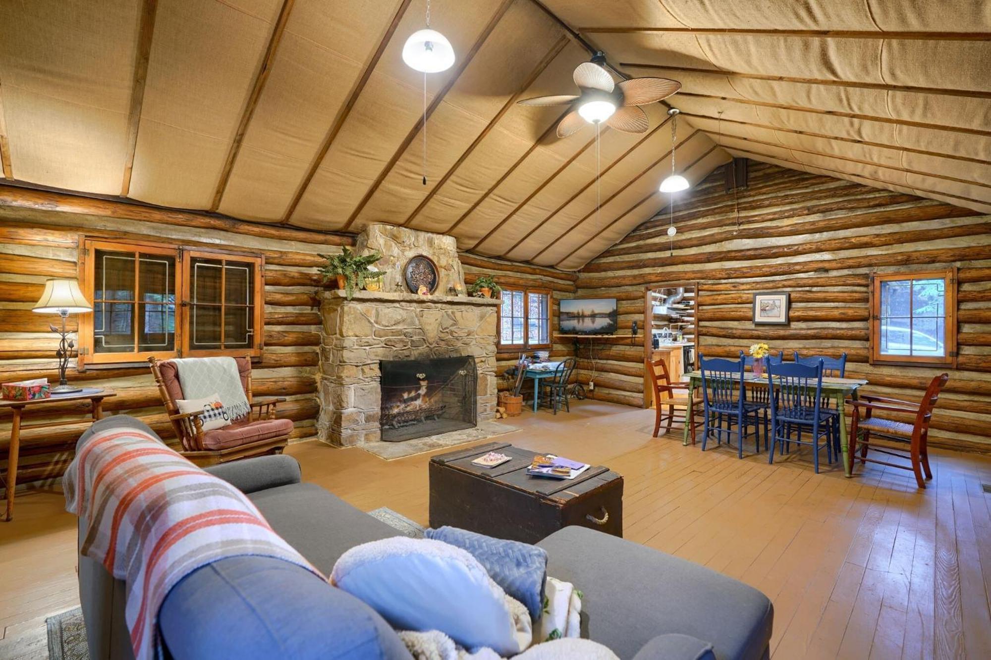 לוגן Russell Cabin מראה חיצוני תמונה